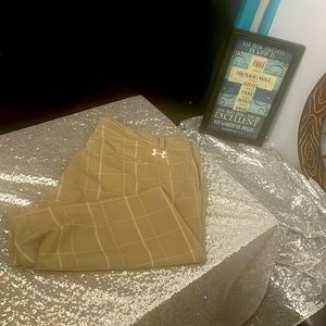 ***BRAND NEW!!! NEVER BEEN WORN! MENS UNDER ARMOUR SHORTS! Size 38R